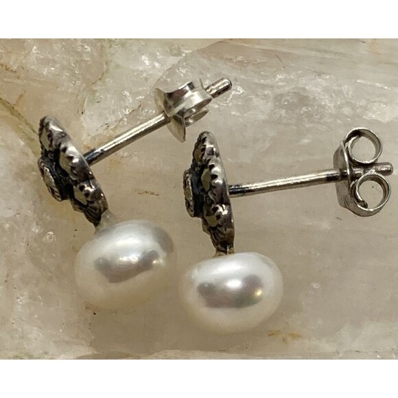 Vintage White Button Pearl & Marcasite Drop Earrings Sterling 925 Silver 1.9g - Picture 3 of 6